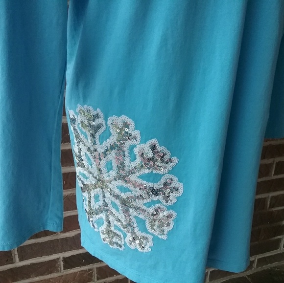 Lands End Hanukkah Holiday Snowflake Top - Picture 3 of 6